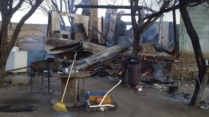 De borracho a héroe... salvó a su amigo del fuego