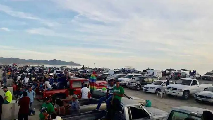 AUDIO | Aprovechan puente largo para visitar playas de San Carlos