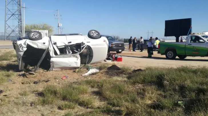 Volcamiento en Nogales-Hermosillo deja dos mujeres lesionadas