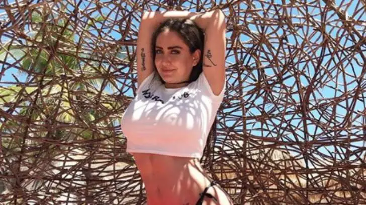 Celia Lora sube video a redes sociales junto a una actriz para adultos