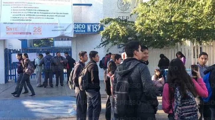 Padres del Cbtis 132 consideran que autoridades sólo quieren tapar el conflicto
