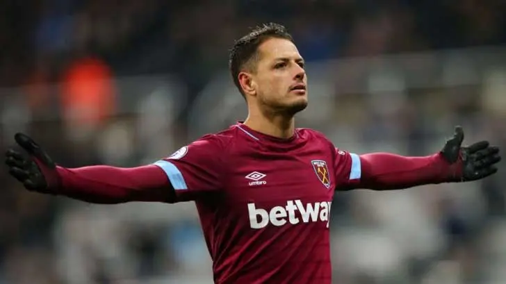 Old Trafford ovaciona al Chicharito Hernández