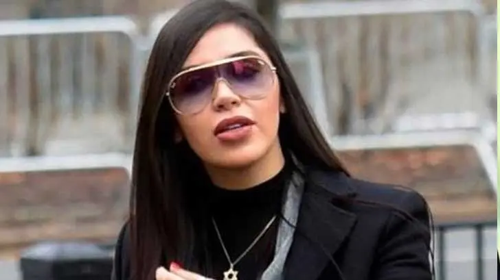 Emma Coronel es investigada por conspiración