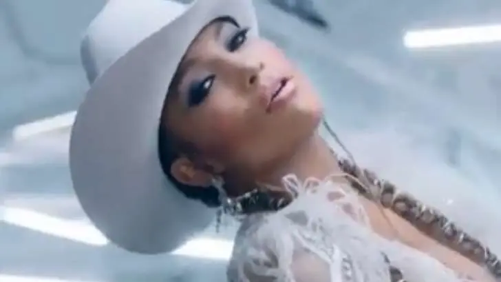 Mujer que inspiró “Hustlers”, protagonizada por Jennifer Lopez, demanda a la producción