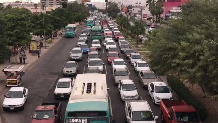 Analizan reinstalar tenencia vehicular