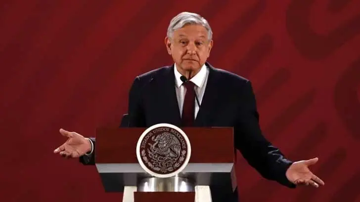 López Obrador sostiene encuentro con comisionado de Grandes Ligas