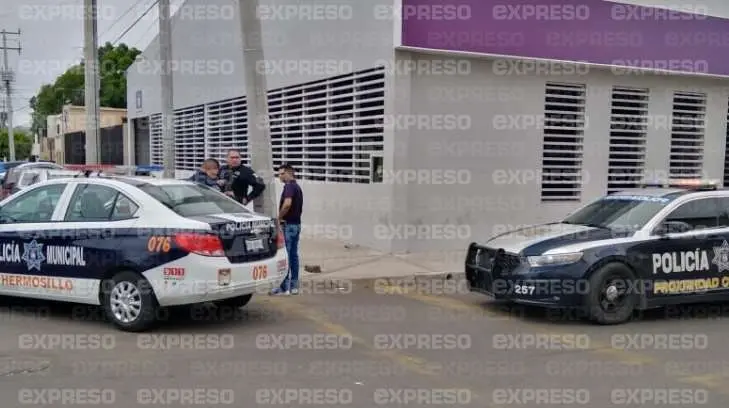 Asaltan dos ladrones financiera; se llevan 128 mil pesos