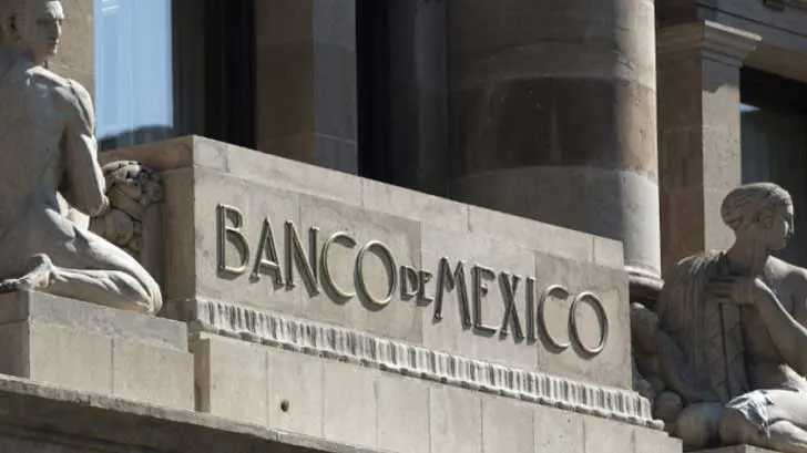 Persiste incertidumbre por Pemex y economía: Banxico