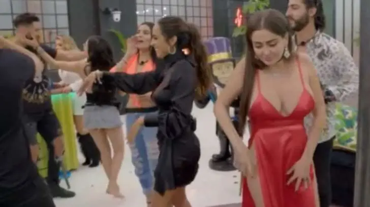 VIDEO | Sin ropa interior, Celia Lora entra a la casa de ‘Acapulco Shore’