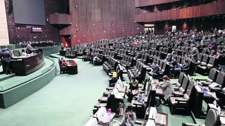 Avanza en Comisiones minuta de paridad de género