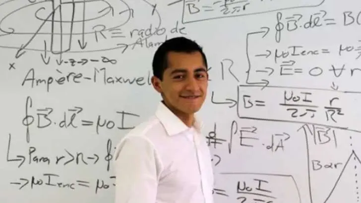 Estudiante mexicano es aceptado en 9 universidades de EU