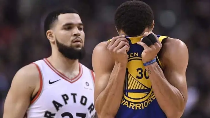 Los Raptors de Toronto derrotaron a Golden State en el primer juego