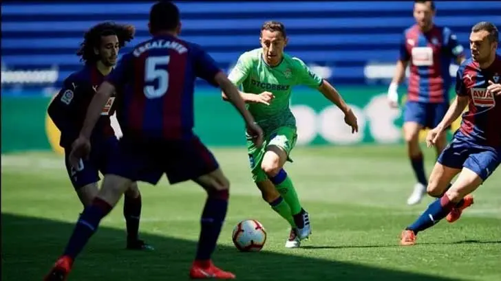 Betis con Guardado y Lainez sigue en caída libre