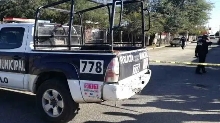 Hallan a hombre desnudo con heridas de bala en la colonia Fuente de Piedra