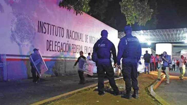 Reportan sexta fuga de migrantes en Estación Migratoria Siglo XXI