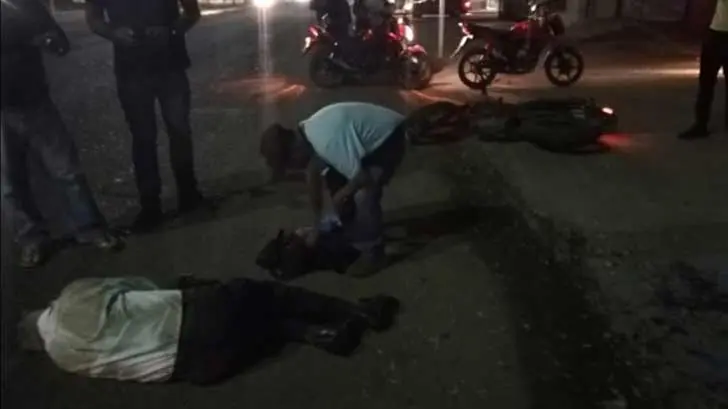 Motociclista arrolla a adulto mayor en Navojoa