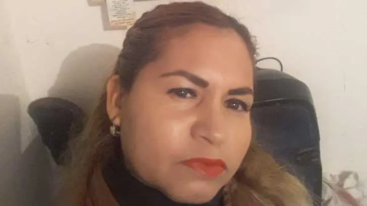 Busca a sus tres hijos que fueron levantados