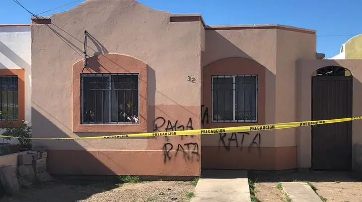 VIDEO | Hallan bolsa con restos presuntamente humanos por fuera de una casa en La Verbena