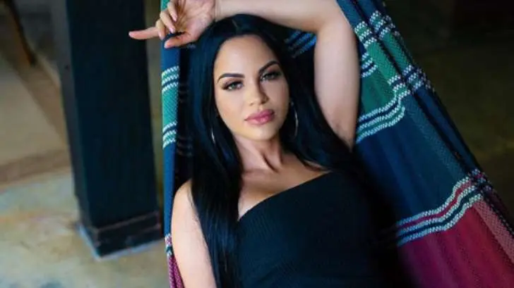 Natti Natasha se desnuda y comparte sexy foto en redes sociales