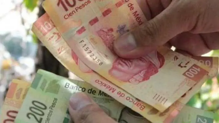 Bono de 9 mil pesos para pensionados del IMSS en 2025. (Foto: Especial / EXPRESO)