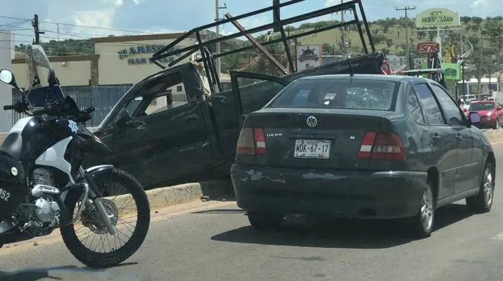 AUDIO | Hombre que conducía drogado provoca aparatoso choque en Nogales