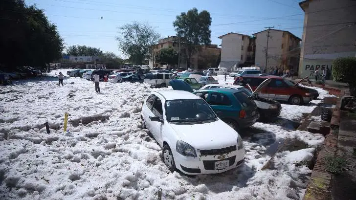Granizada deja más de 450 casas dañadas en Guadalajara