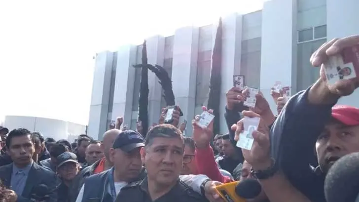 Policías federales rechazan mano negra en su movimiento