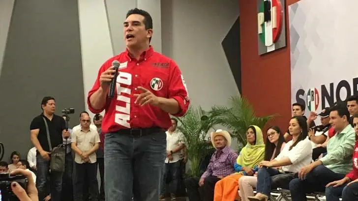 Morena es un ave de paso, afirma Alito Moreno en reunión con priistas de Sonora