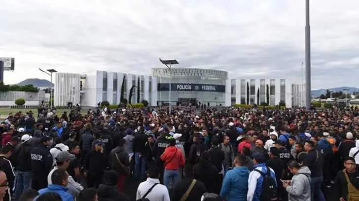 Policías federales protagonizan gresca en protesta contra GN