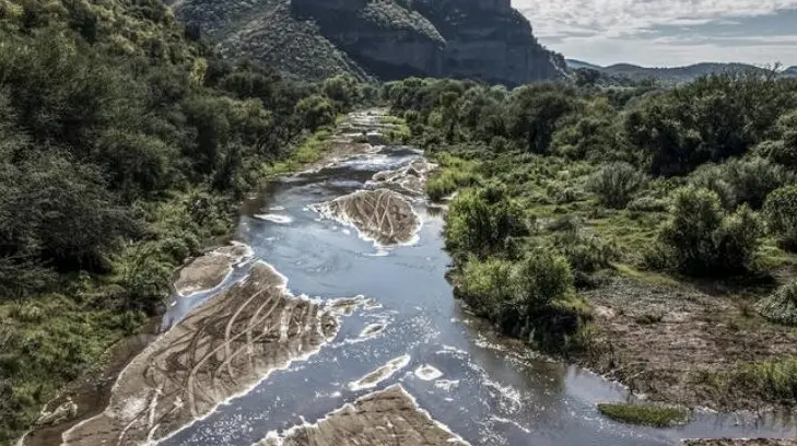 Sigue el riesgo sanitario en 7 pueblos del río