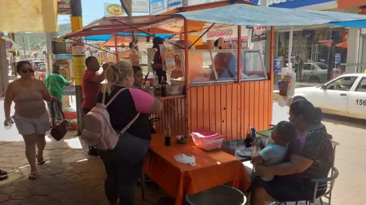 Lluvias de ‘Lorena’ provocan derrames de aguas negras en Guaymas