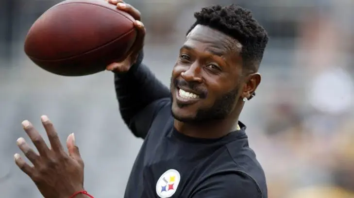 Antonio Brown manda mensaje a Bucaneros tras ser despedido