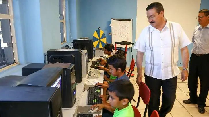 El internado ‘Cruz Gálvez’ celebra su centenario de existencia