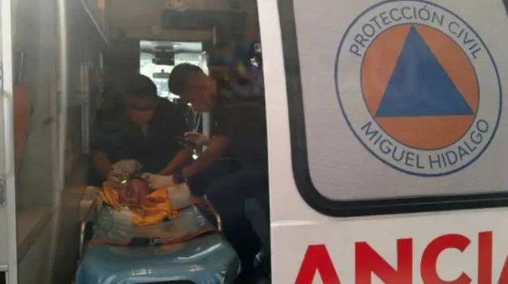 Abandonan a recién nacida en baños de una plaza comercial en CDMX