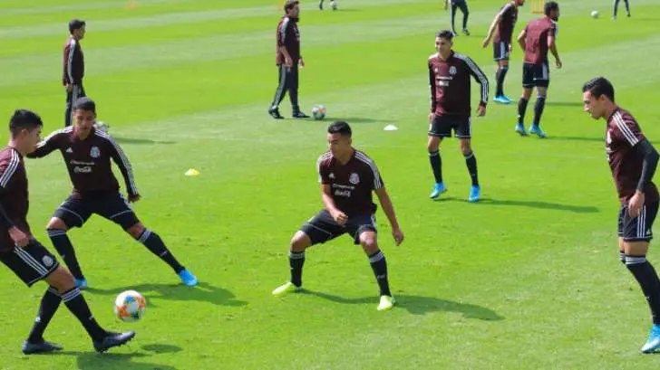 ‘Tata’ Martino cierra microciclo con Jaime Lozano
