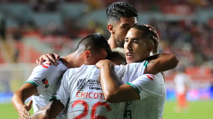 Necaxa sorprende al Monterrey y le gana 2-0 a domicilio