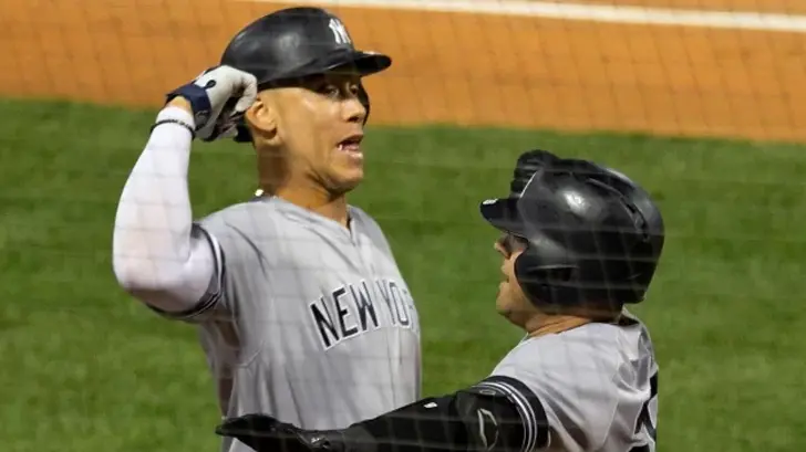 Yankees se burlan de los Red Sox en Fenway Park