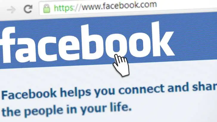 Facebook ya tiene su propia app para crear memes