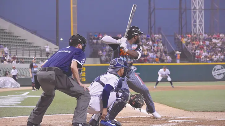 Naranjeros iguala la serie ante Algodoneros