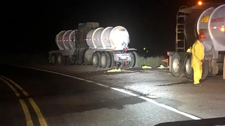 Cierran carretera entre Ímuris-Cananea por derrame de ácido sulfúrico