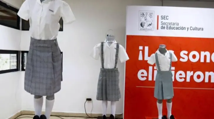 El uso de uniforme en clases virtuales se divide entre innecesario o disciplinario