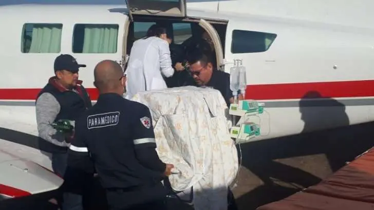 Salud Sonora traslada vía aérea a gemelas prematuras a Hermosillo