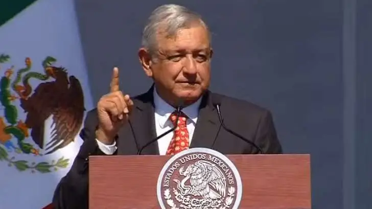 Quitar fuero para todos los delitos a diputados y senadores: AMLO