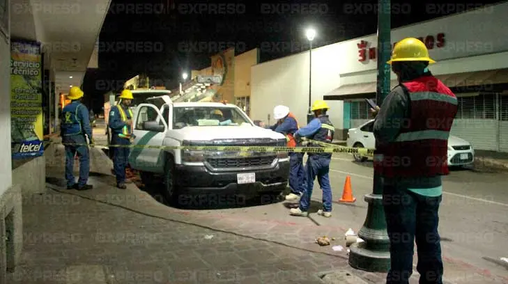 Comerciantes afectados exigen 400 mil pesos a la CFE por explosión de transformadores