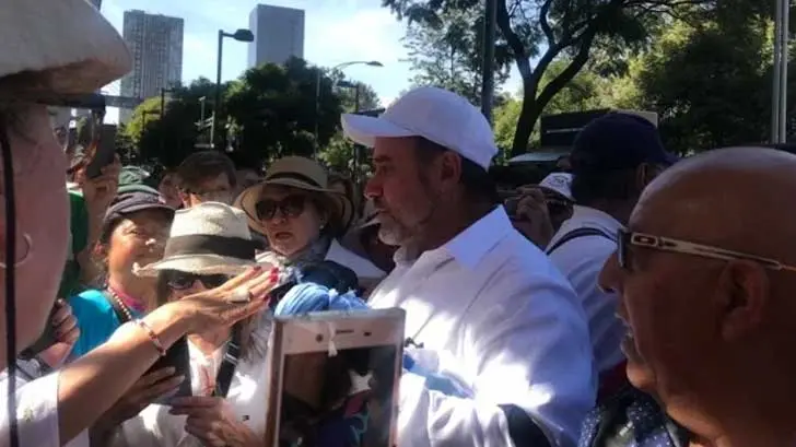 Familia logra comunicarse con detenido por caso LeBarón