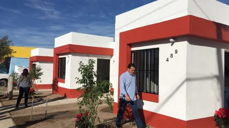 Entregan casas a las familias afectadas por la explosión en la colonia Los Jardines