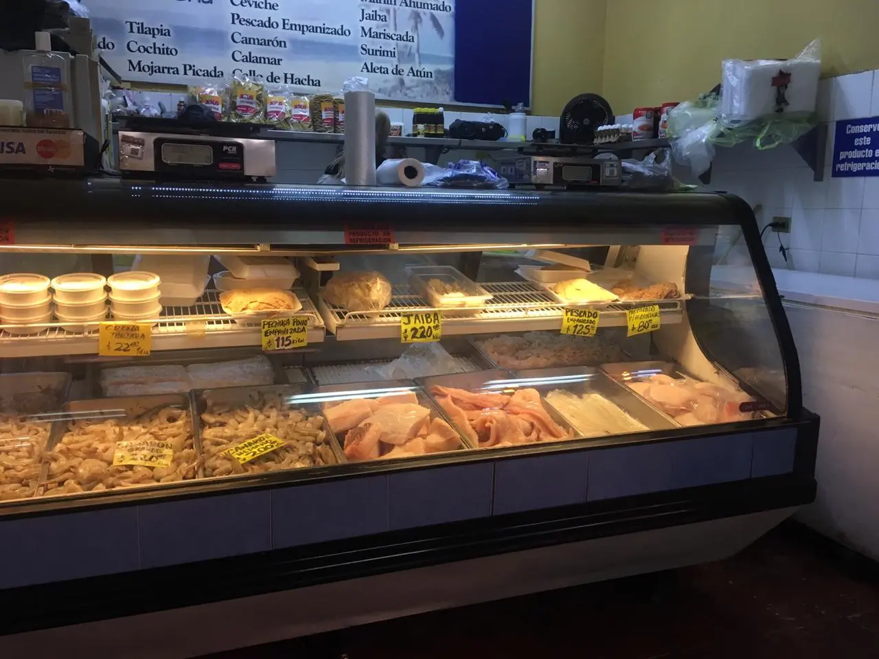 Pollos esperan la dieta de inicio de año