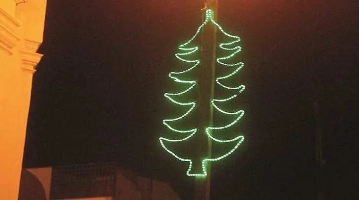Adornarán vialidades con sello navideño