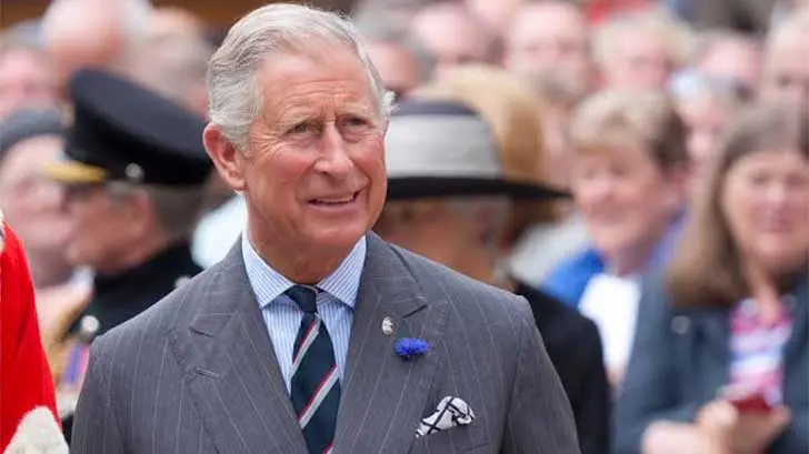 Príncipe Carlos, hijo de la reina Isabel II, da positivo por Covid-19