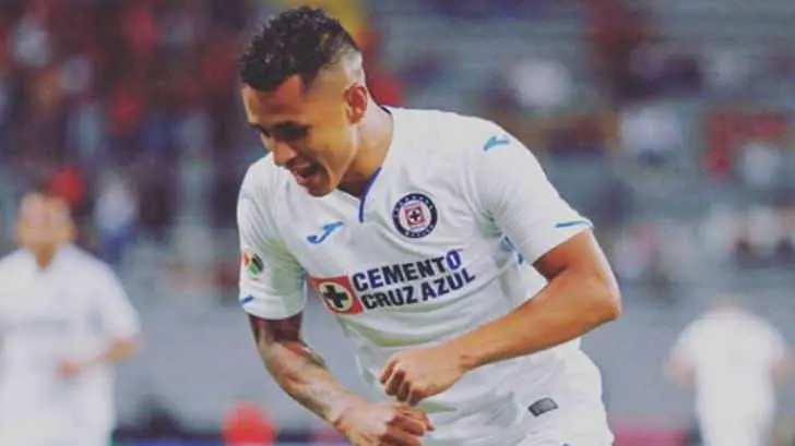 Yoshimar Yotún sufre fractura en pretemporada de La Máquina